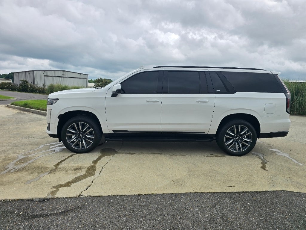 2022 Cadillac Escalade ESV — side profile view